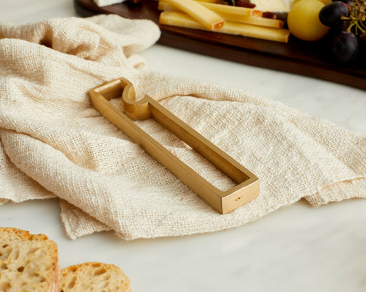 Léo Modern Brass Bottle Opener-1