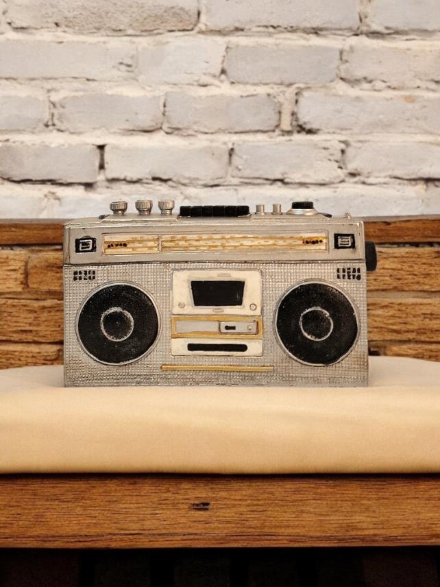 Radio Retro Design Money Box 21cm-3